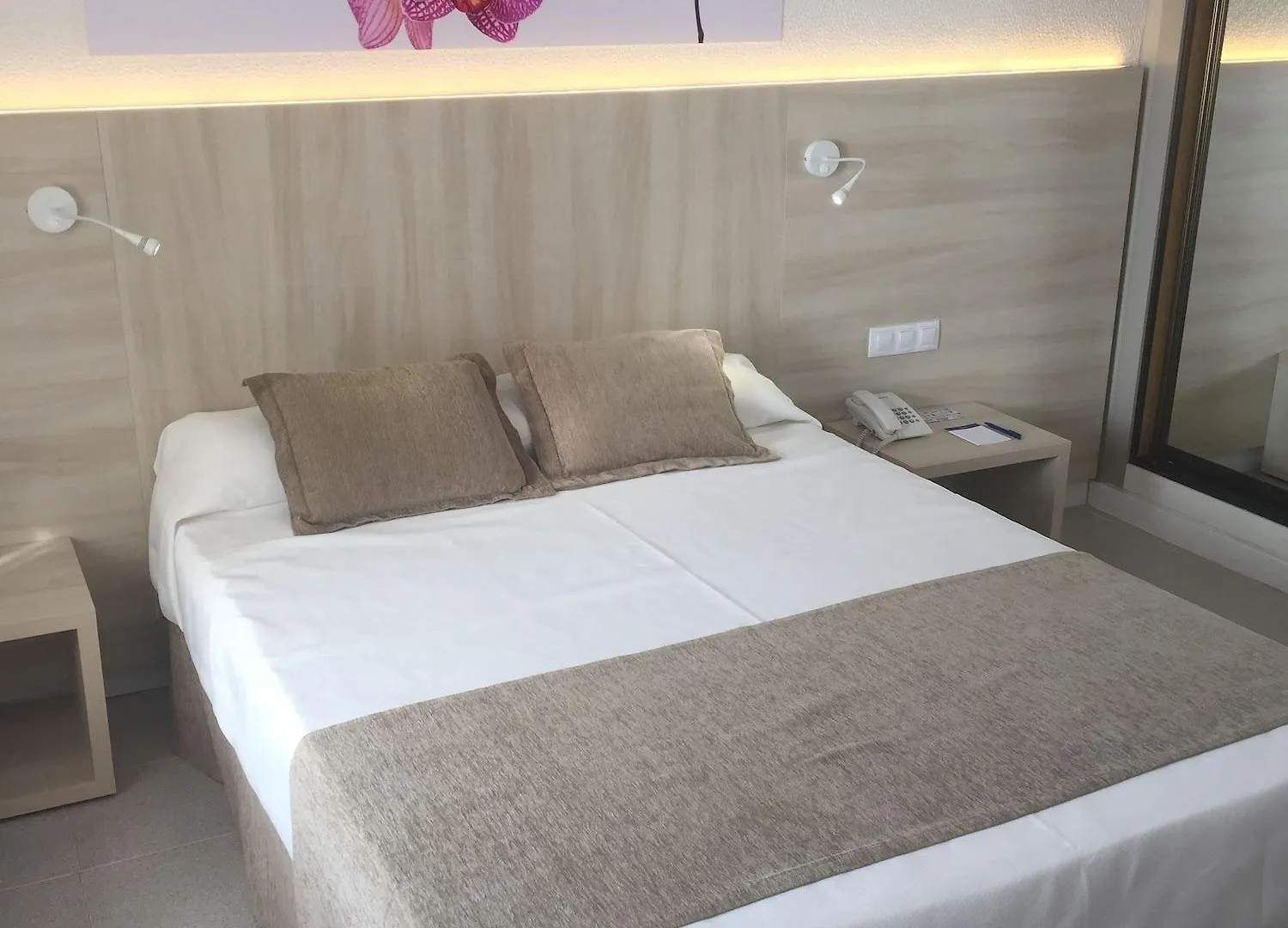 Bahia Principe Sunlight Coral Playa - Adults Only Hotel Magaluf  4*, Magaluf (Mallorca)